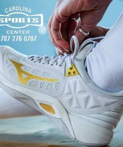 Carolina Sports Center MIZUNO WAVE MOMENTUM LOW WOMENS