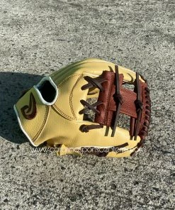 Carolina Sports Center DUX SPORTS VACCA AMATEUR SERIES GLOVE BASEBALL